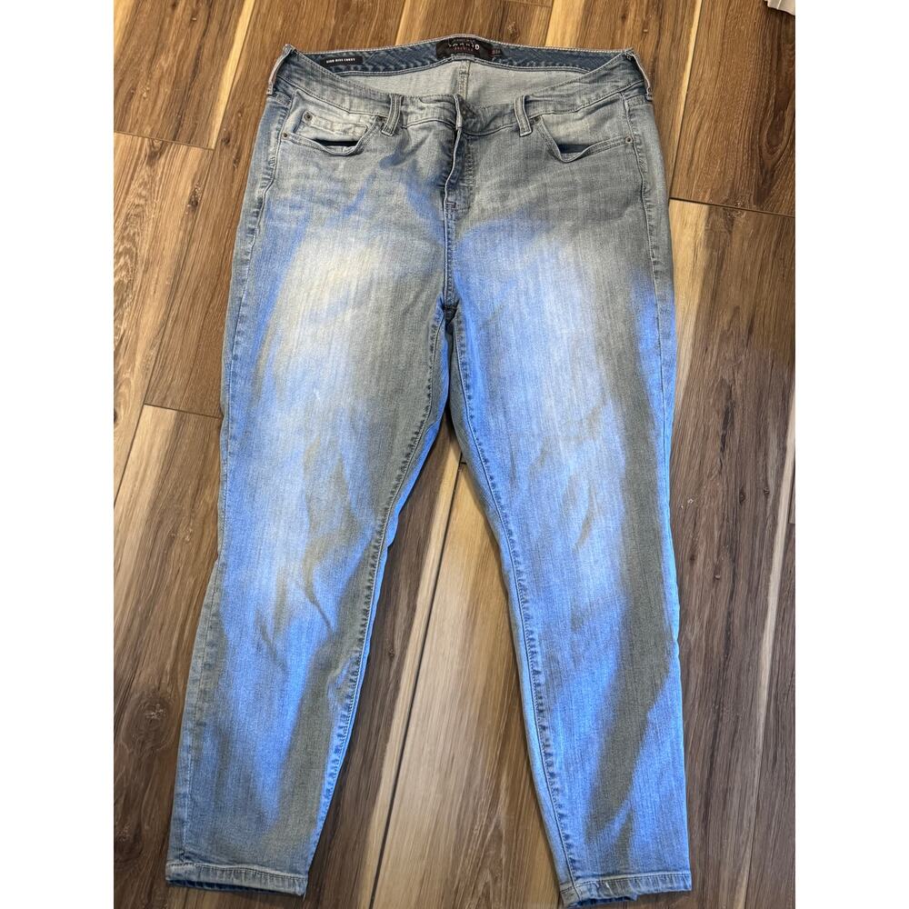 Torrid Jeans 18R High Rise Curvy Skinny Stretch Light Wash Womens